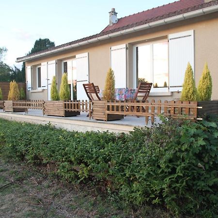 La Maison Et Son Jardin Sur Le Canal De Bourgogne Ravieres Kültér fotó